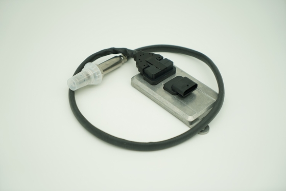 sensor 5801754014 5WK96775A de 24V Nox para el EURO 6 compatible IVECO del camión de Iveco